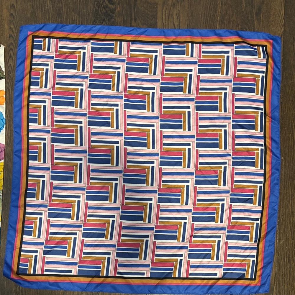 Zara 2 Multicolor Floral and Geometric Scarf - Picture 3 of 8